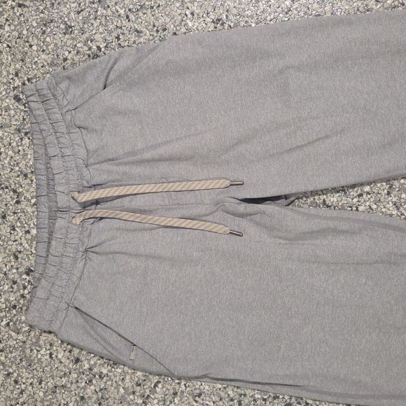 Vuori Light Gray Ponto Performance Joggers Size Small - Picture 4 of 6